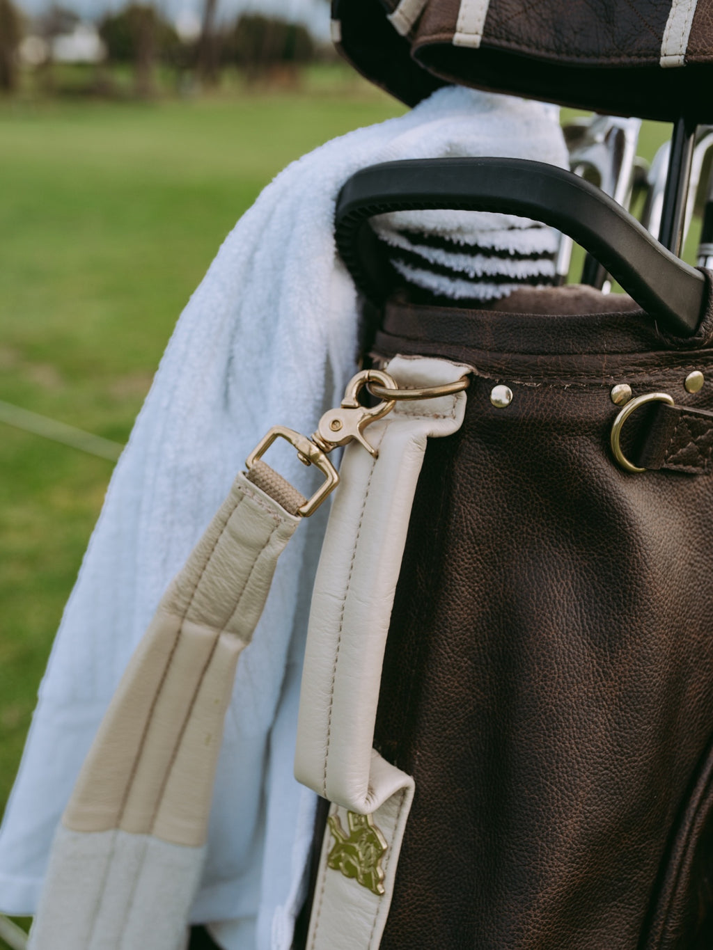 Brown, Cream Trim Leather Sunday Bag golf bag, view 4